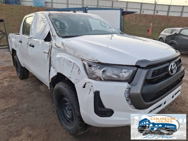 TOYOTA HILUX CD 2025 