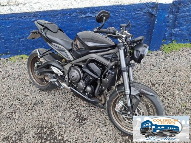 TRIUMPH STREET TRIPLE 2023 