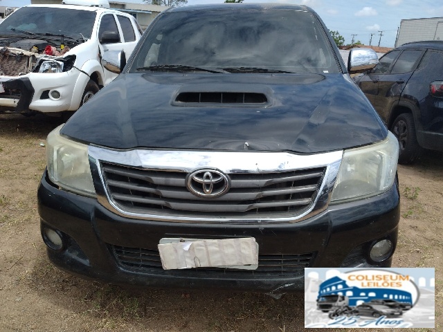 TOYOTA HILUX CD4X4 SRV 2013