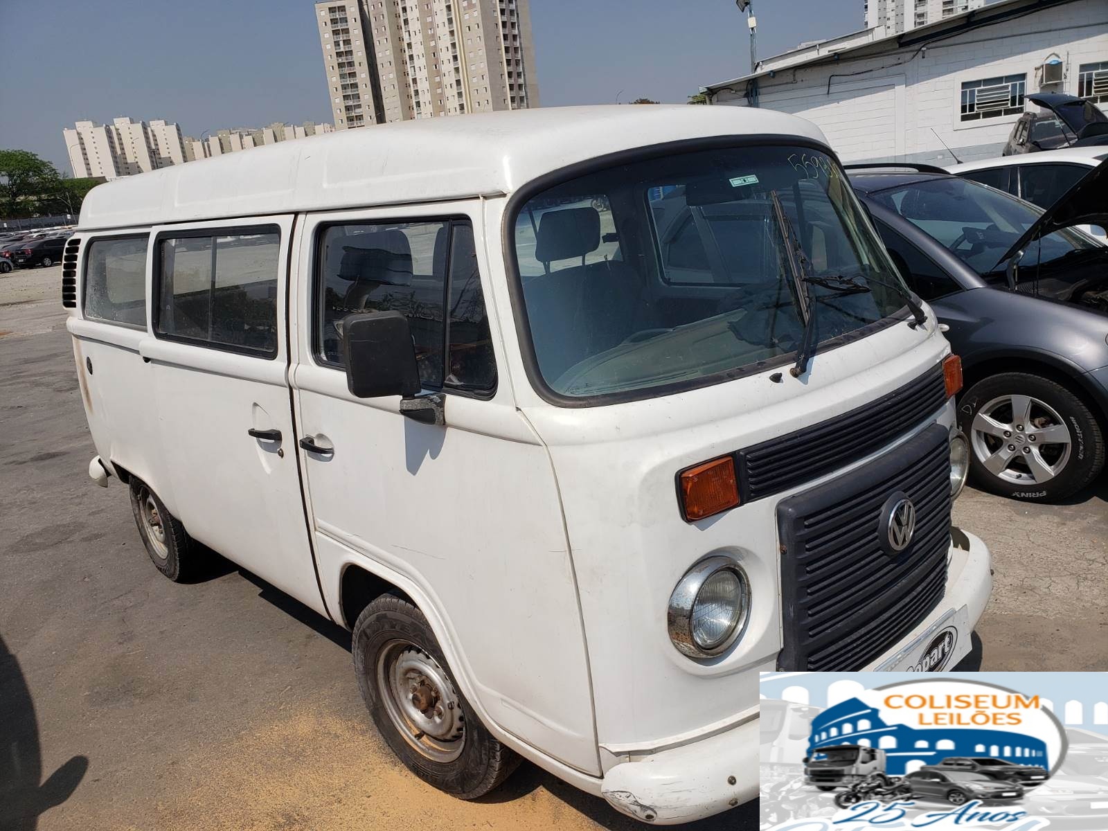 Volkswagen Kombi 1.4 Mi Flex 8V 2012