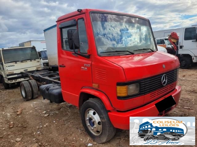 MERCEDES BENZ 710 2009 