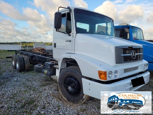 MERCEDES BENZ L-1620 2010