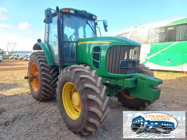 JOHN DEERE TRATOR AGRICULA 6165J 2012 
