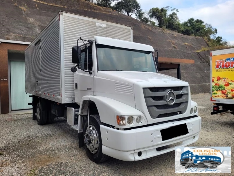 Mercedes benz Atron 1319 2012