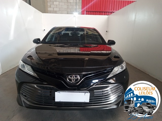 TOYOTA CAMRY 3.5 XLE AT ANO 2018/2019