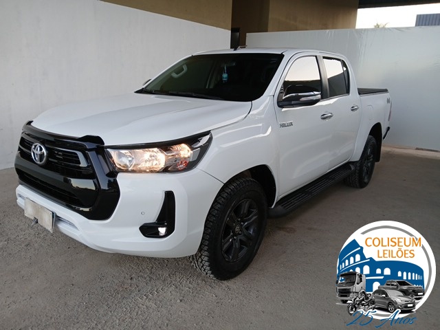 TOYOTA HILUX CD SR 2.8 AT 4X4 FD ANO 2023/2024