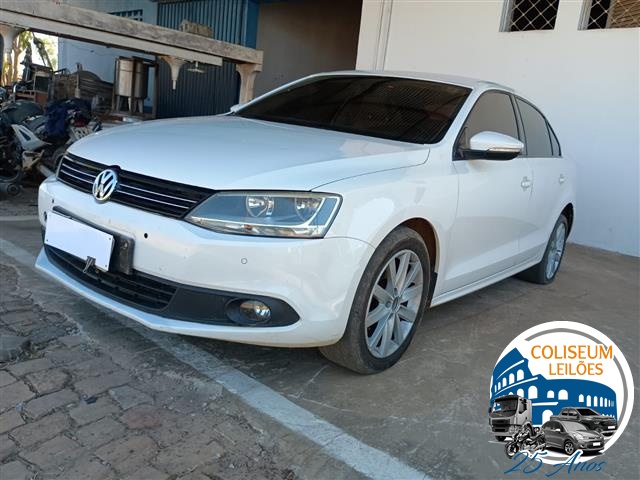 VOLKSWAGEN JETTA 2.0 ANO 2013/2014